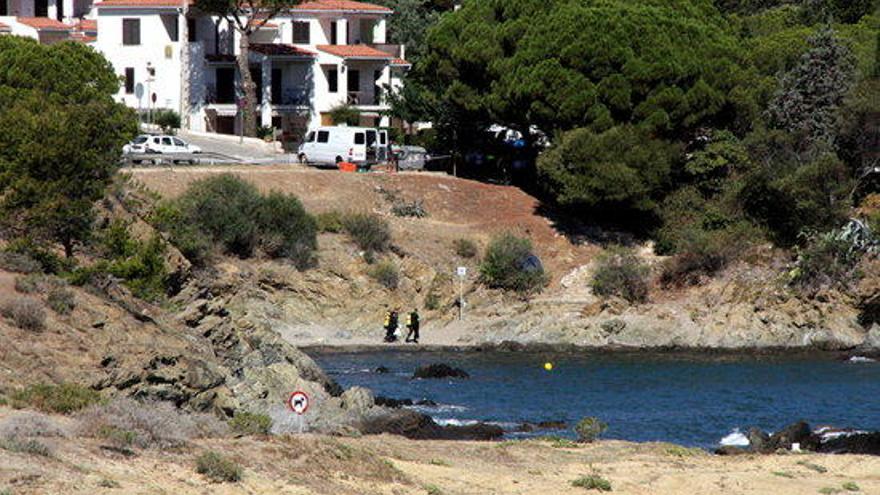 Desactiven dos artefactes explosius de la Guerra Civil en una platja de Llançà