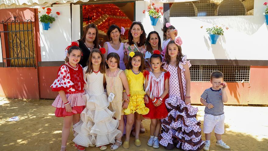 Miércoles de Feria: la fiesta llega a su ecuador entre amigos y familia