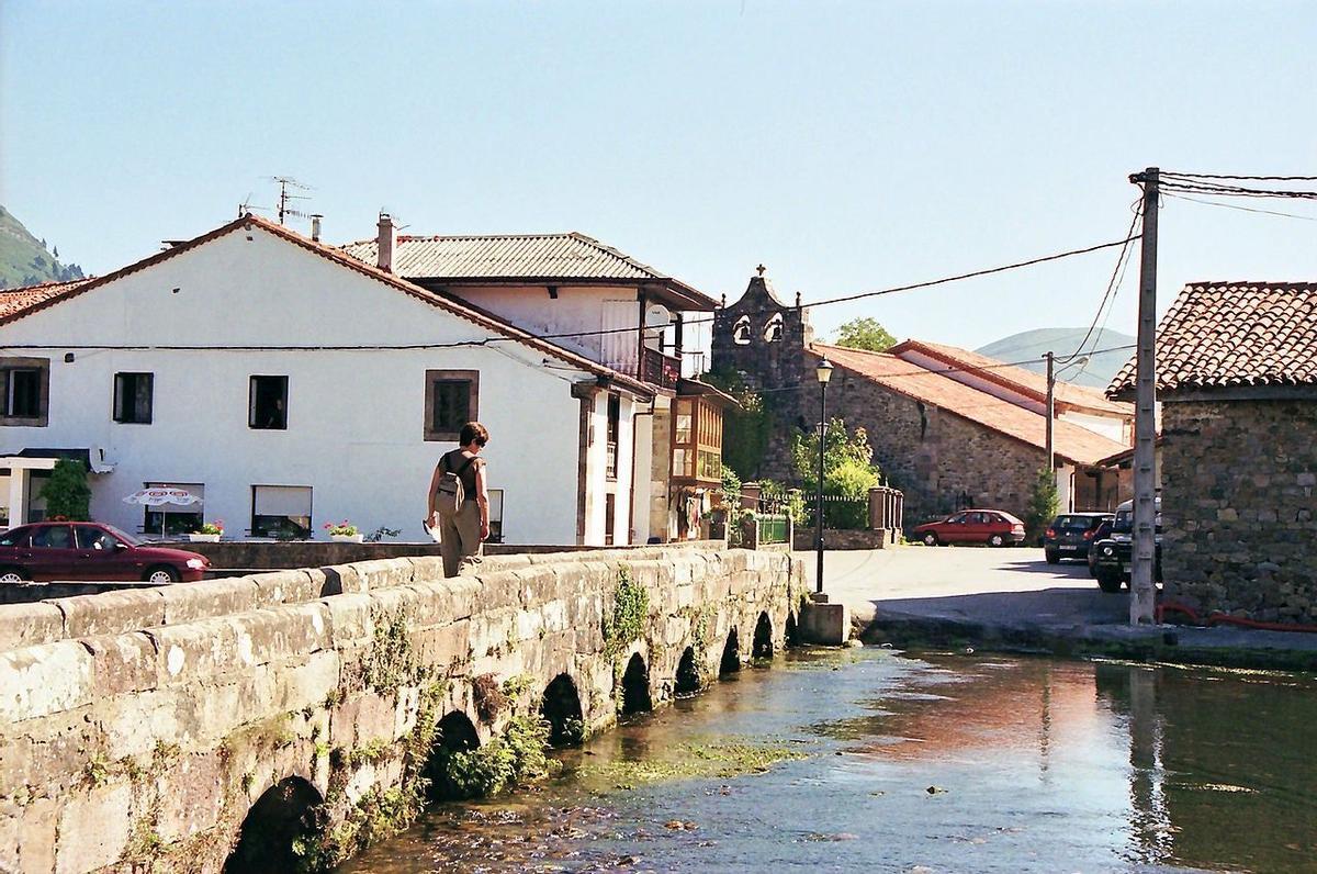 Puente de la Fuentona de Ruente