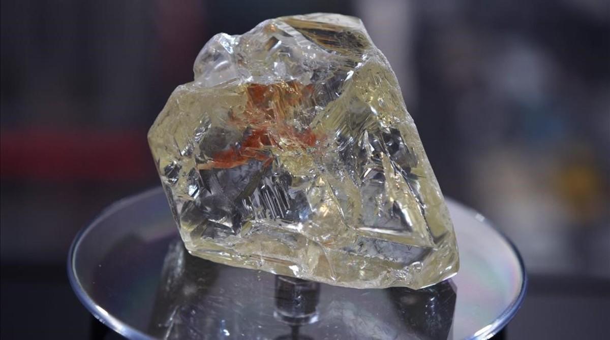 zentauroepp41191240 the peace diamond is on display at the rapaport group on dec171205095802