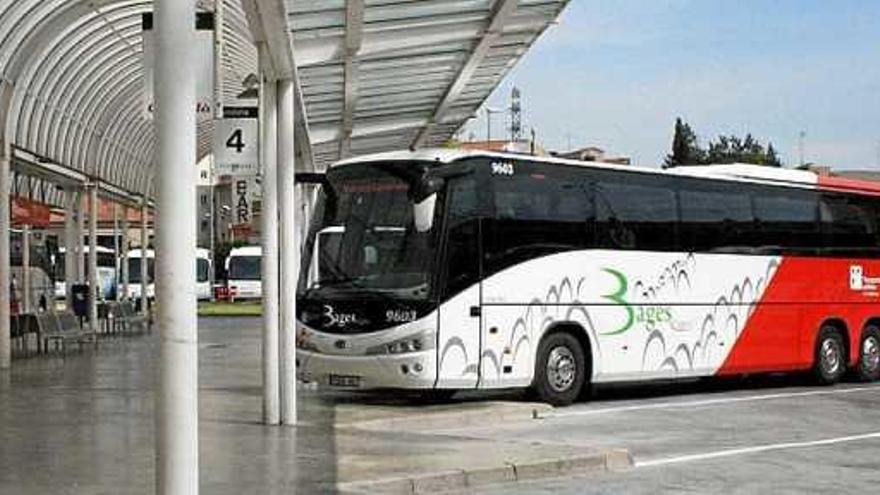 Autocars del Bages Exprés a l&#039;estació d&#039;autobusos de Manresa