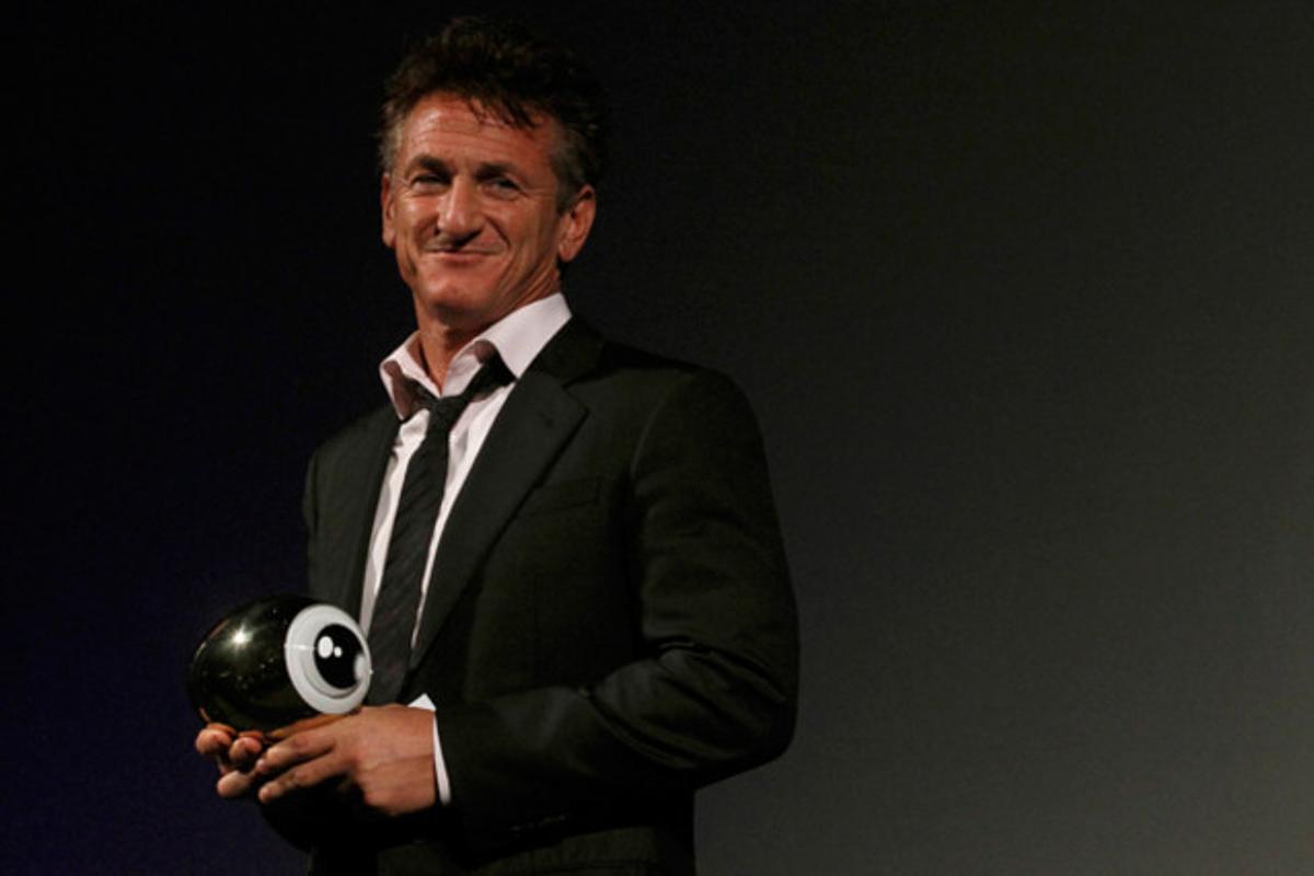 L’actor i director Sean Penn rep un premi honorífic a tota la seva carrera al festival de cine de Zuric.