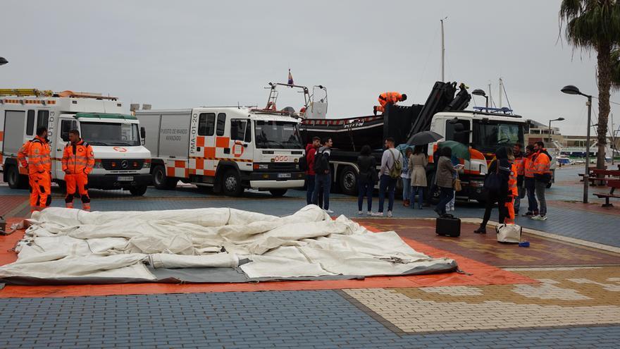 El temporal saca un pecio de los fondos marinos de Águilas