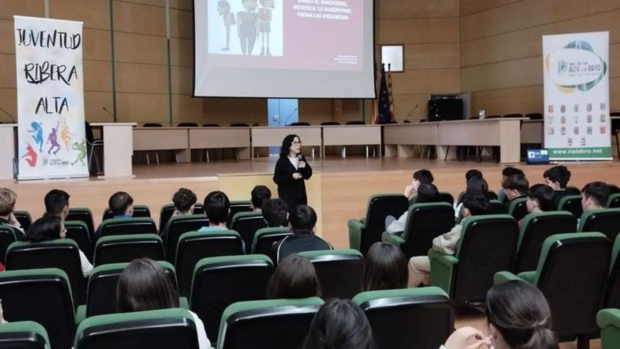 Carmen Ruiz conectó con los jóvenes. | SERVICIO ESPECIAL