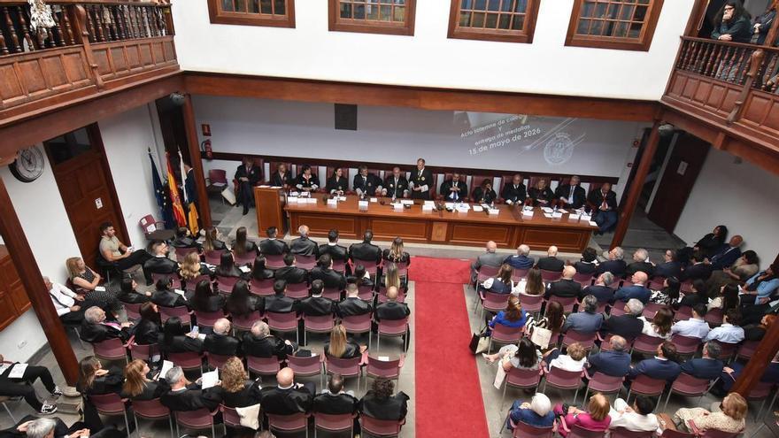 El Ilustre Colegio de Abogados de Las Palmas celebra la jura de nuevos letrados y homenajea a sus colegiados con 25 y 50 años de trayectoria