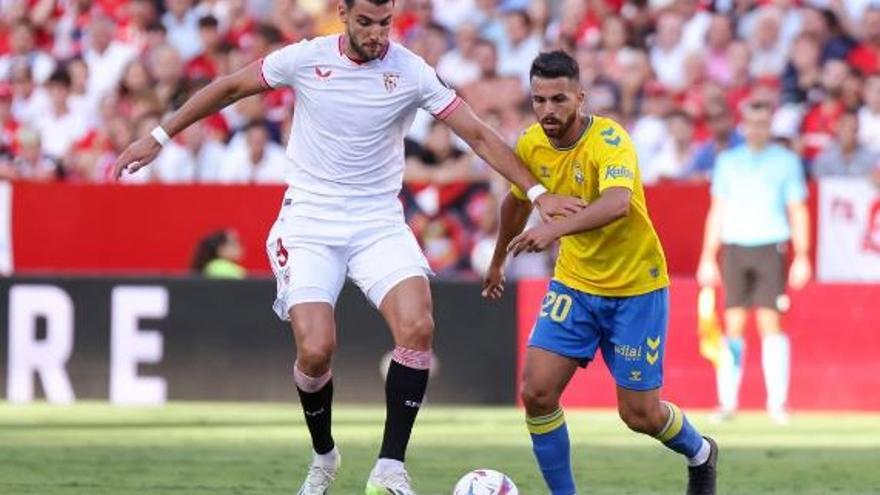 Rafa Mir, en las oficinas del Sevilla FC