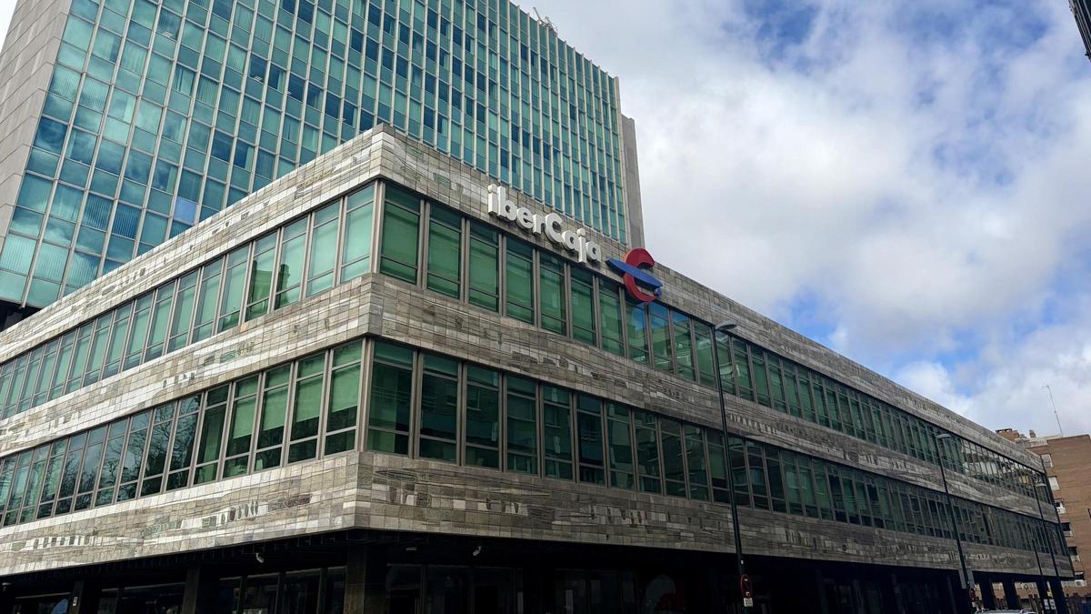 sede central de Ibercaja en Zaragoza.