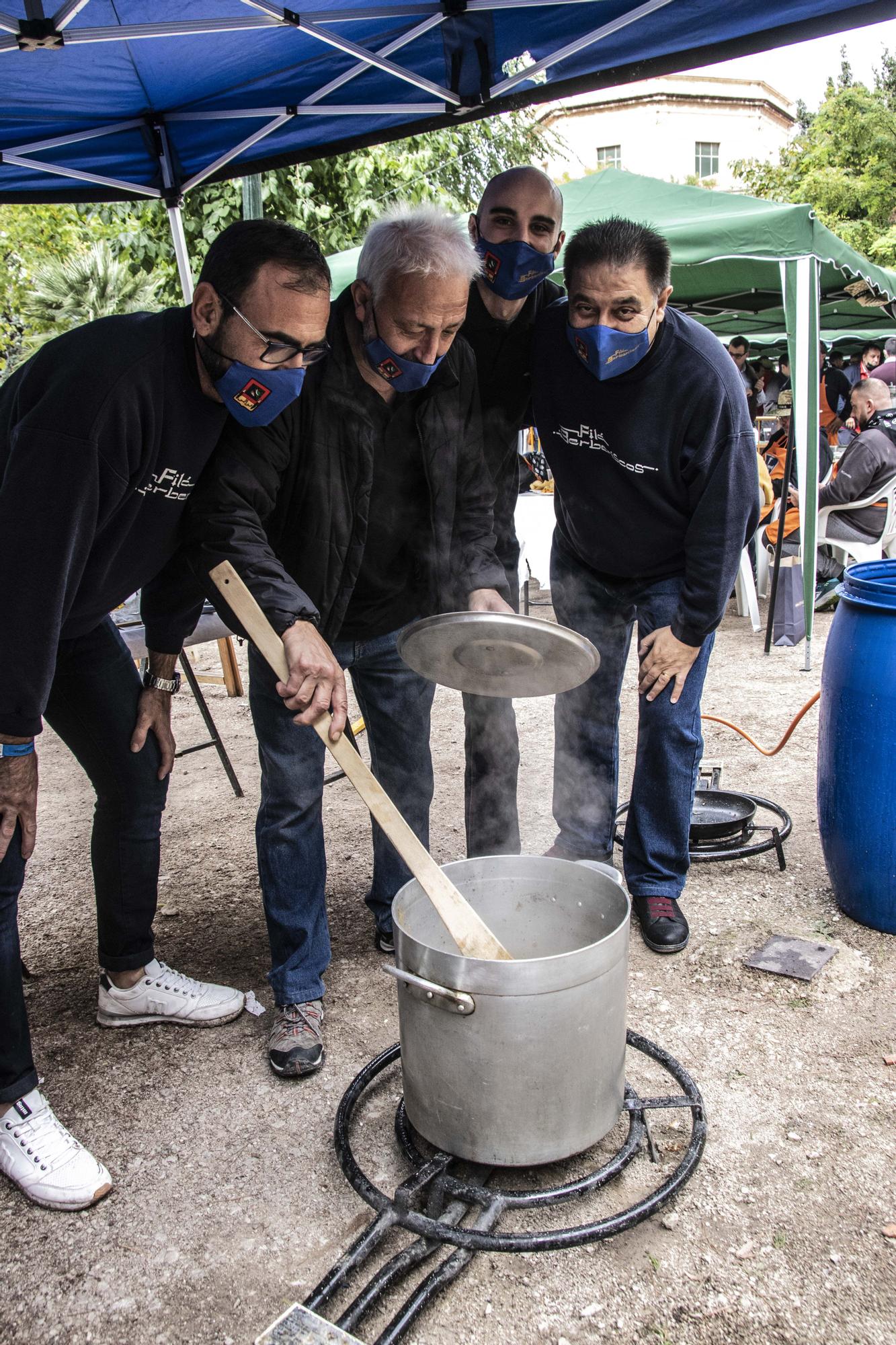 La Fiesta renace a medias en Alcoy