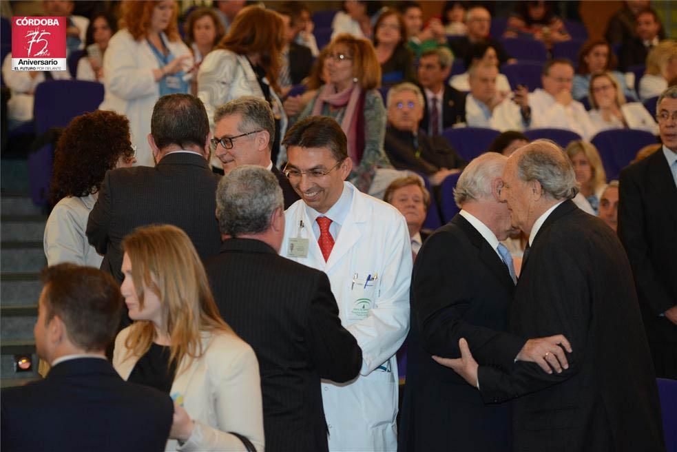 Fotogalería: La Reina Doña Sofía inaugura el acto central del 40º aniversario del Hospital Reina Sofía