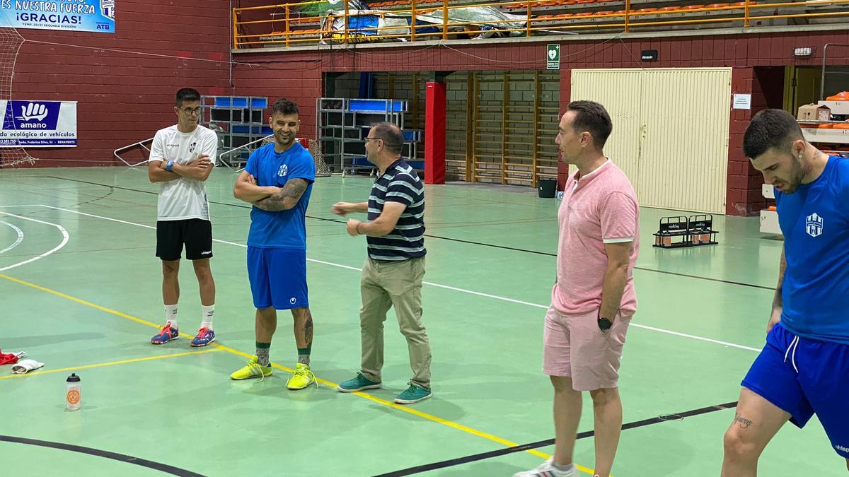 Luciano Huerga y Fernando Marcos, en el entrenamiento del Atlético Benavente