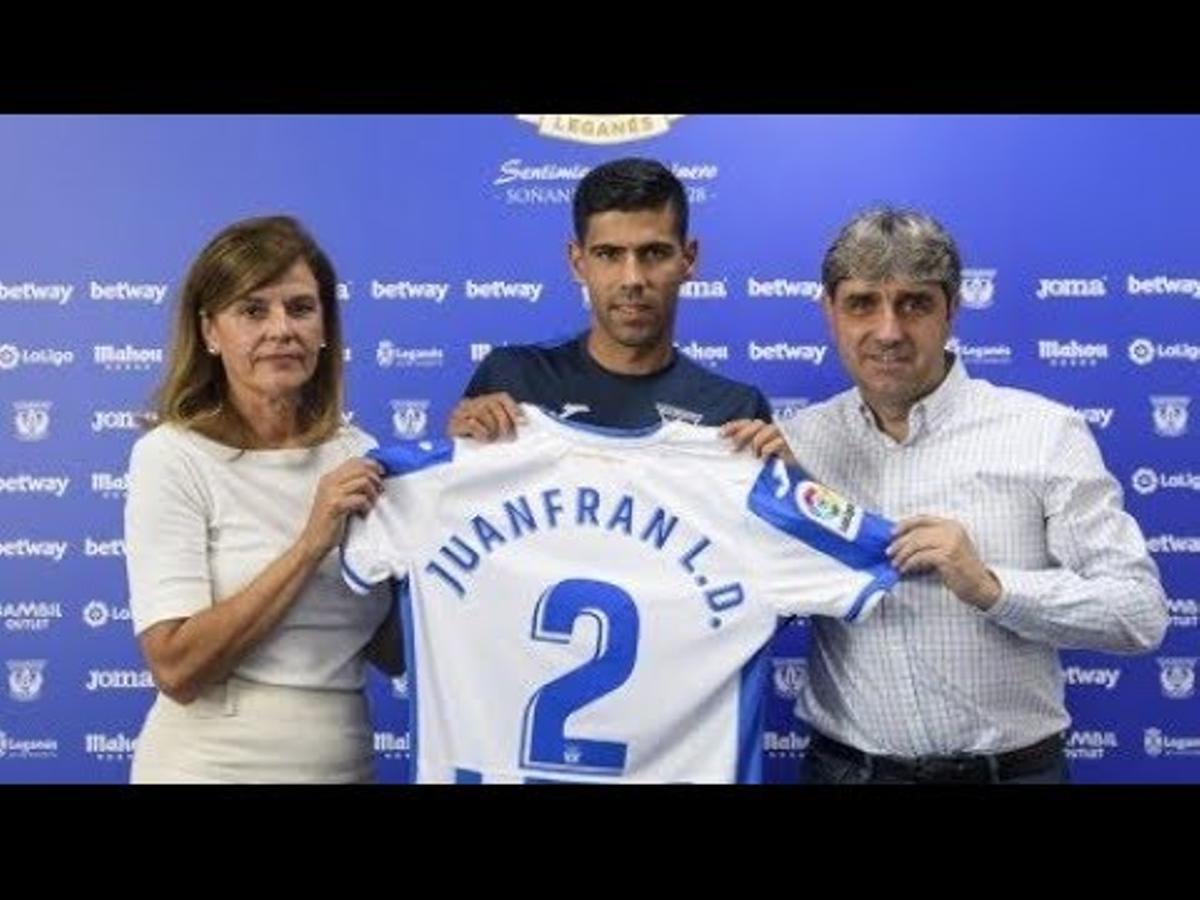 Pavón, Indias y Juanfran, en la presentación del jugador en 2018.