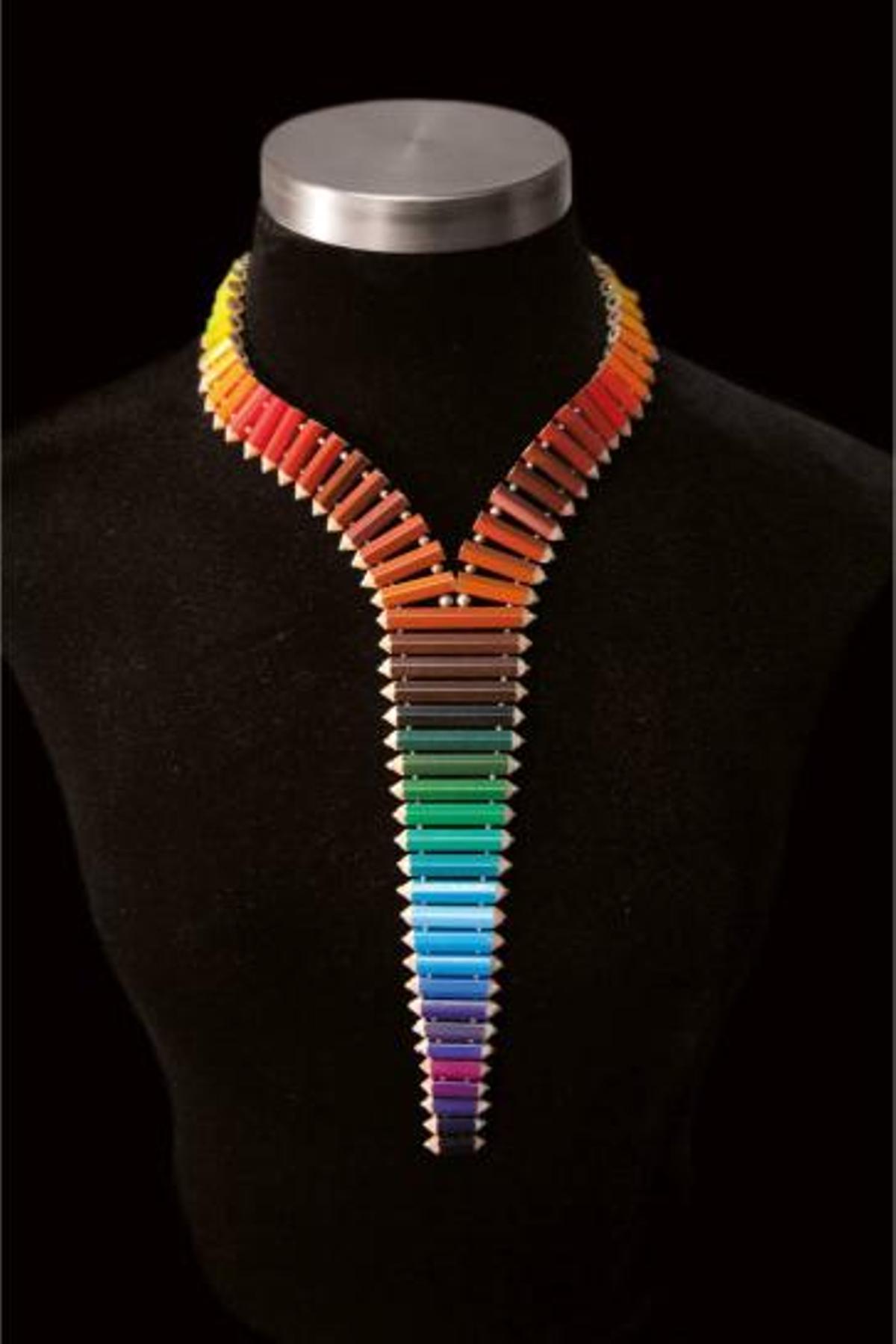 Collar de lápices