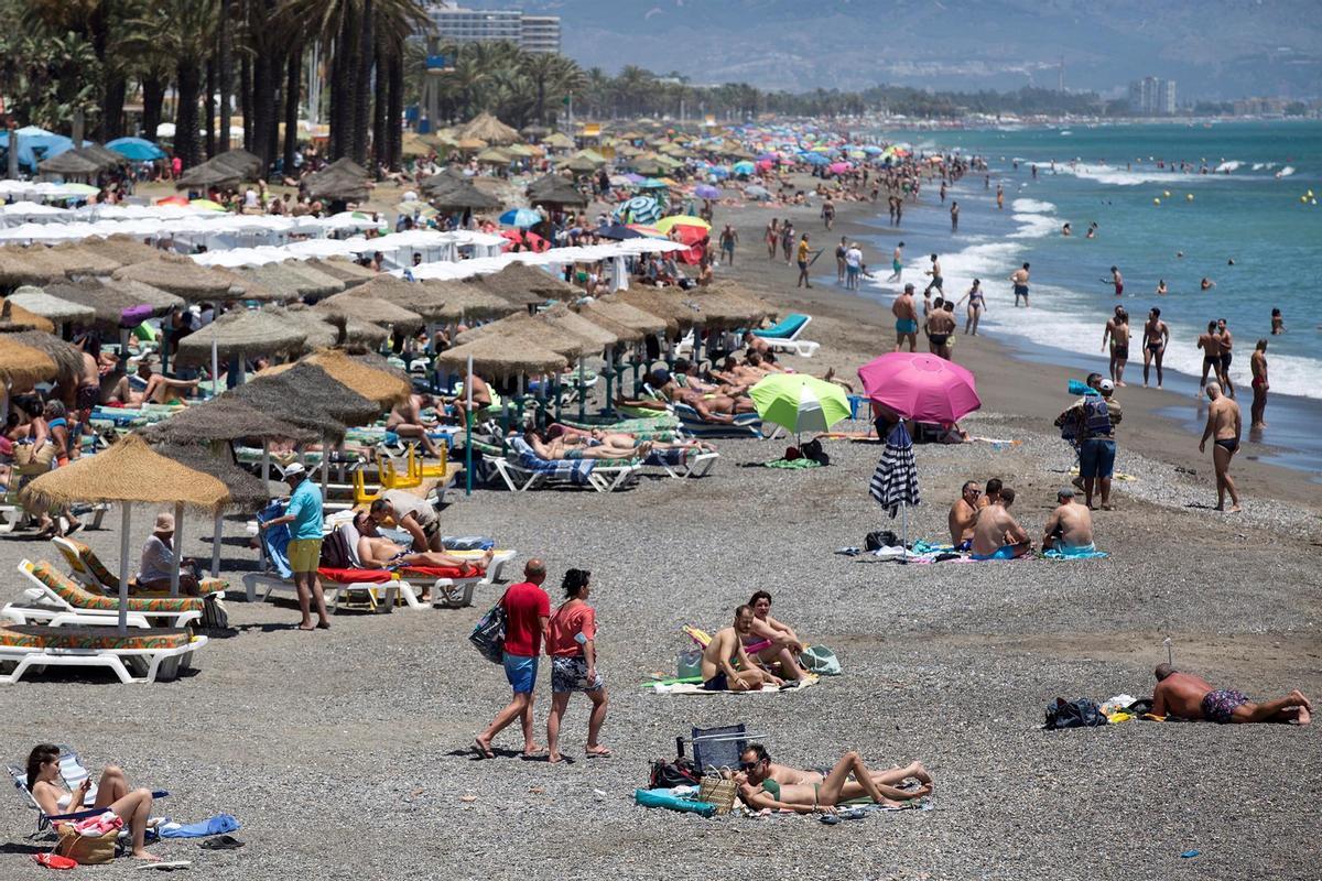 Els pneumòlegs demanen a la població «prudència» després de la retirada de la mascareta