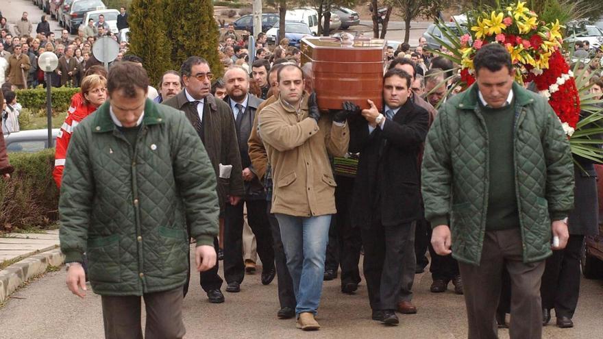 Funeral de Rodolfo Benito Samaniego en 2004. |  ARCHIVO Y CEDIDAS