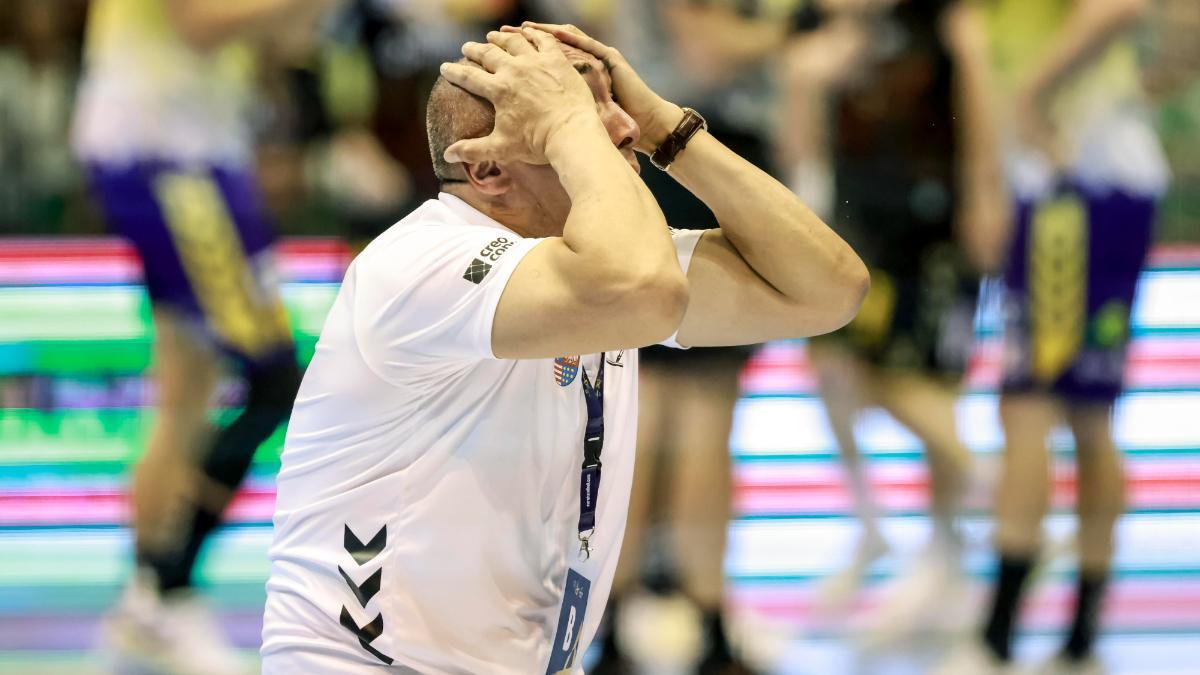 Talant Dujshebaev se fue al centro de la pista tras el 'atraco'