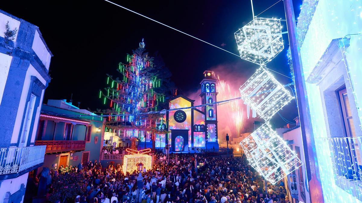 La Navidad ilumina la Villa de Moya