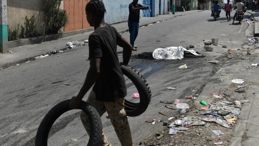 La violencia vuelve a sembrar de muerte las calles de Puerto Príncipe.