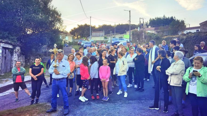 Once kilómetros de procesión de San Roque en Cequeril, Cuntis