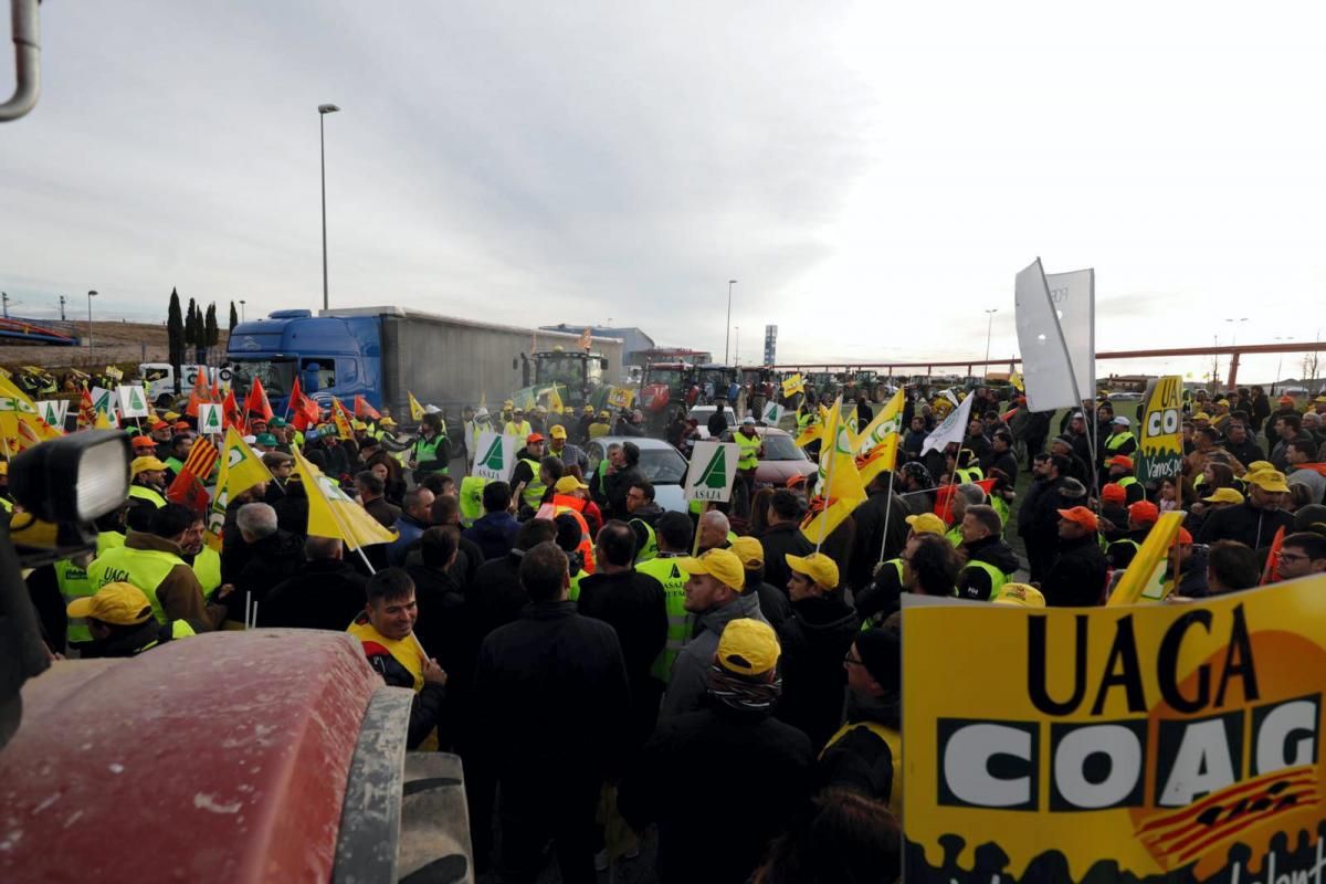 Manifestación de agricultores en Zaragoza