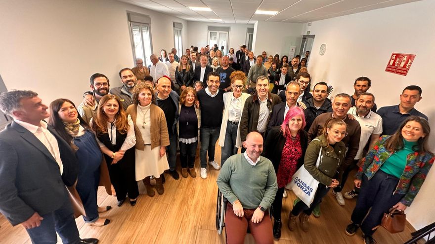 Dolores Hermelo presidirá el PP de Cangas al frente de una gestora con 19 miembros