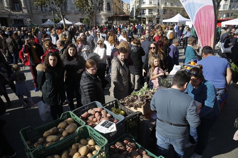 Los productos de proximidad llegan a la ciudad en "De l'horta a la plaça"