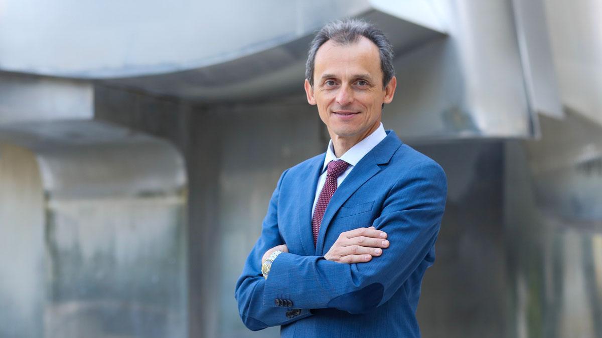 El ministro Pedro Duque presenta su candidatura para dirigir la Agencia Espacial Europea