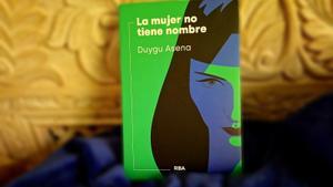 Libro La mujer no tiene nombre