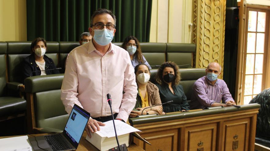 Eugenio Aguado toma posesión como nuevo concejal del PSOE en Jumilla