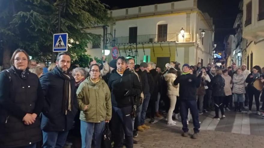 Vecinos de La Rambla protestan por la subida de tasas municipales