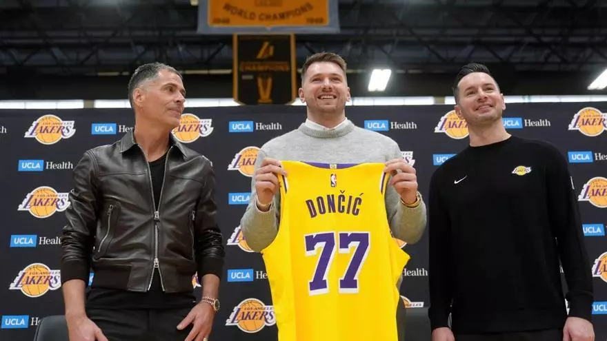 Luka Doncic, presentado como nuevo jugador de los Lakers
