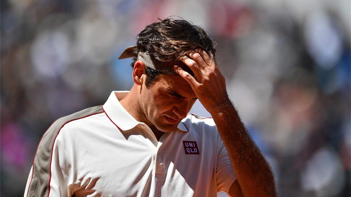 Roger Federer se lamenta durante un partido en una imagen de archivo