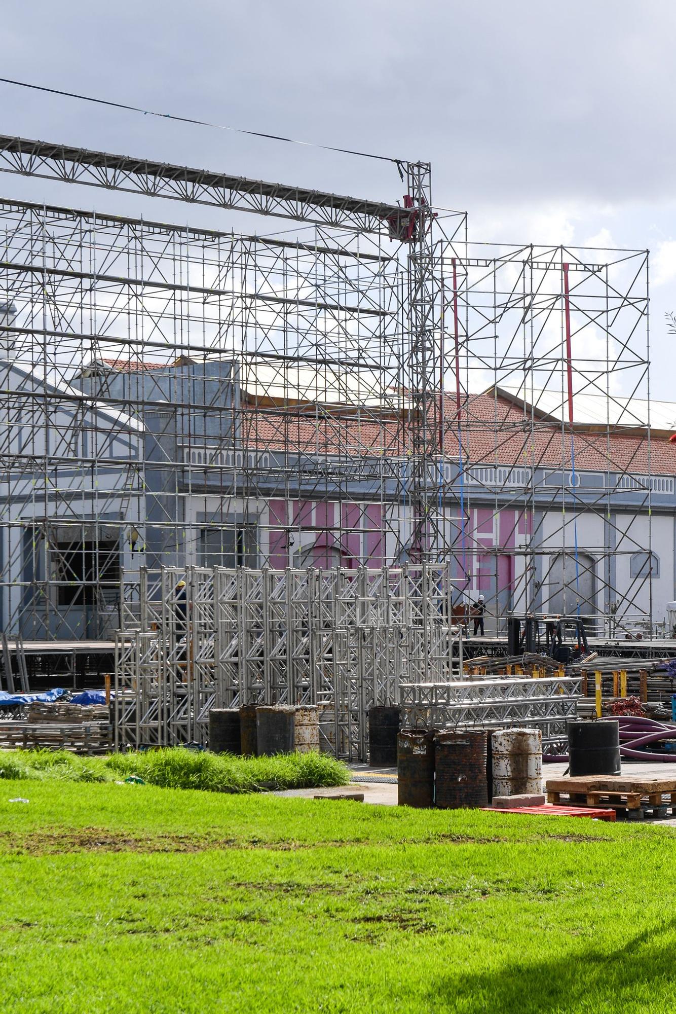 Montaje del escenario del Carnaval de Las Palmas de Gran Canaria 2023