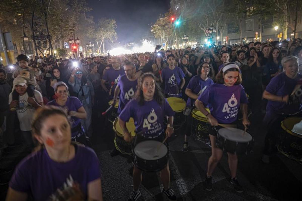 Buscate en las fotos del Correfoc de la Mercè 2023