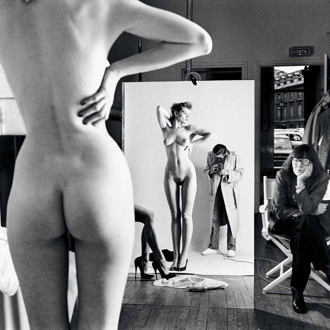 'Self portrait with wife and models', fotografía de Helmut Newton