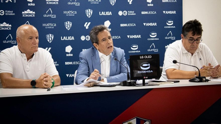 El Grupo Costa y el Grupo Arqa de Ricardo Mur salvan al Huesca de la desaparición