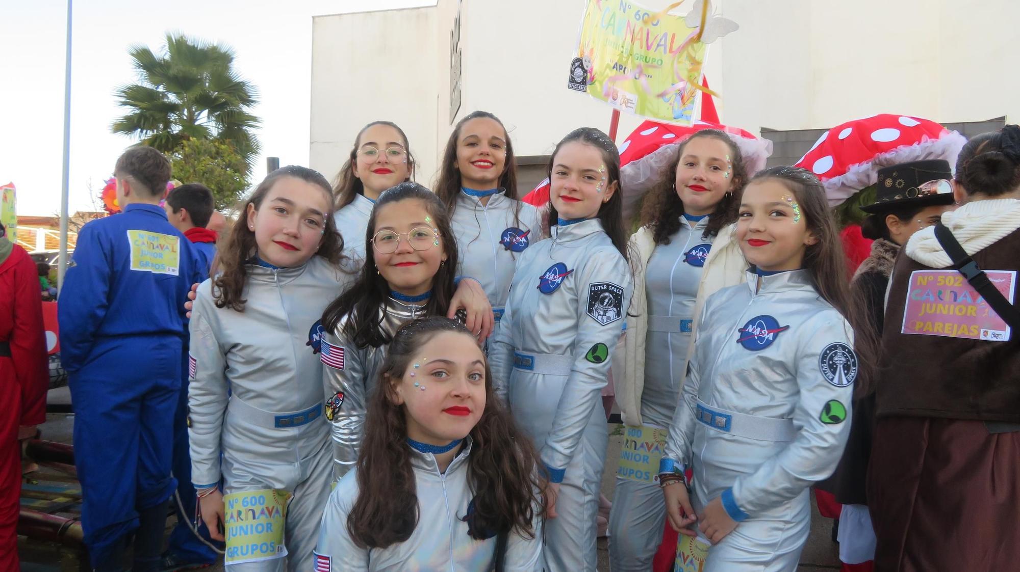 Multitudinario y colorido pasacalles de Carnaval en Monesterio