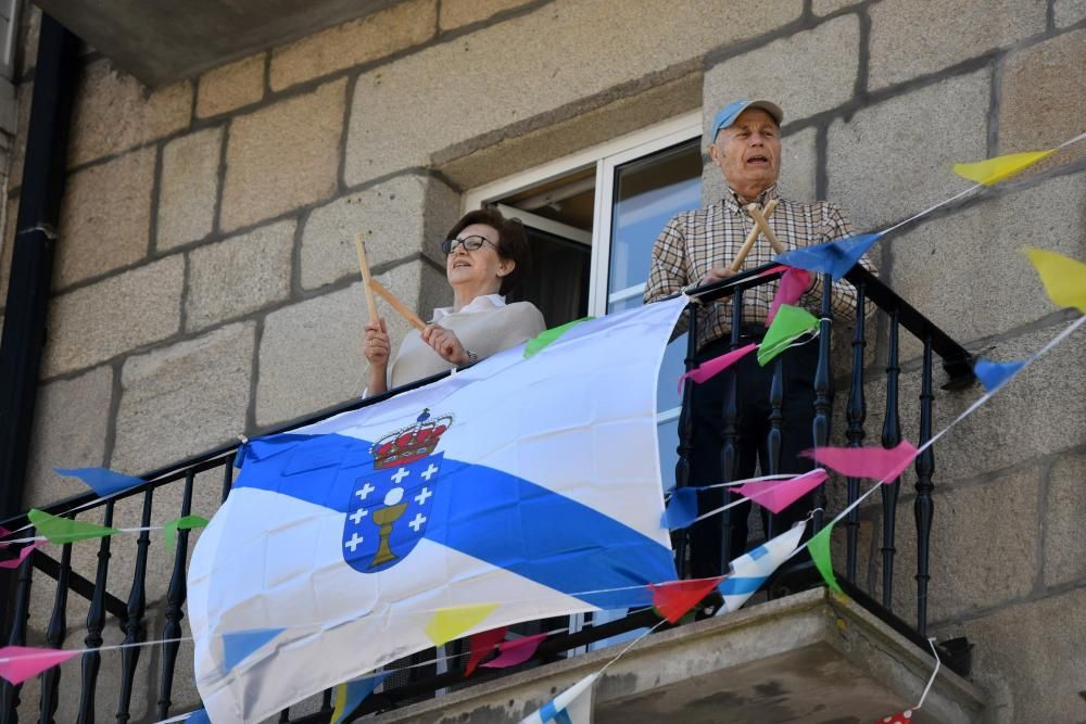 Un Día das Letras Galegas de balcón en balcón