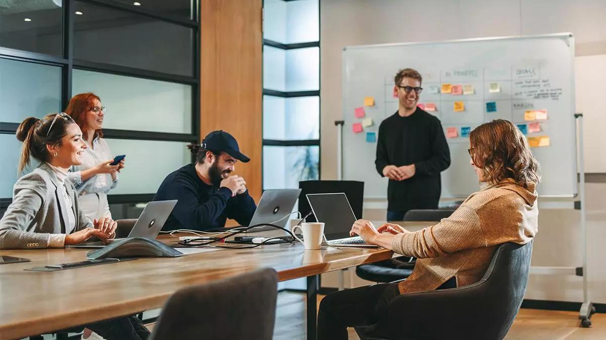 Las empresas están obligadas por ley a llevar un registro diario de la jornada laboral de cada trabajador.
