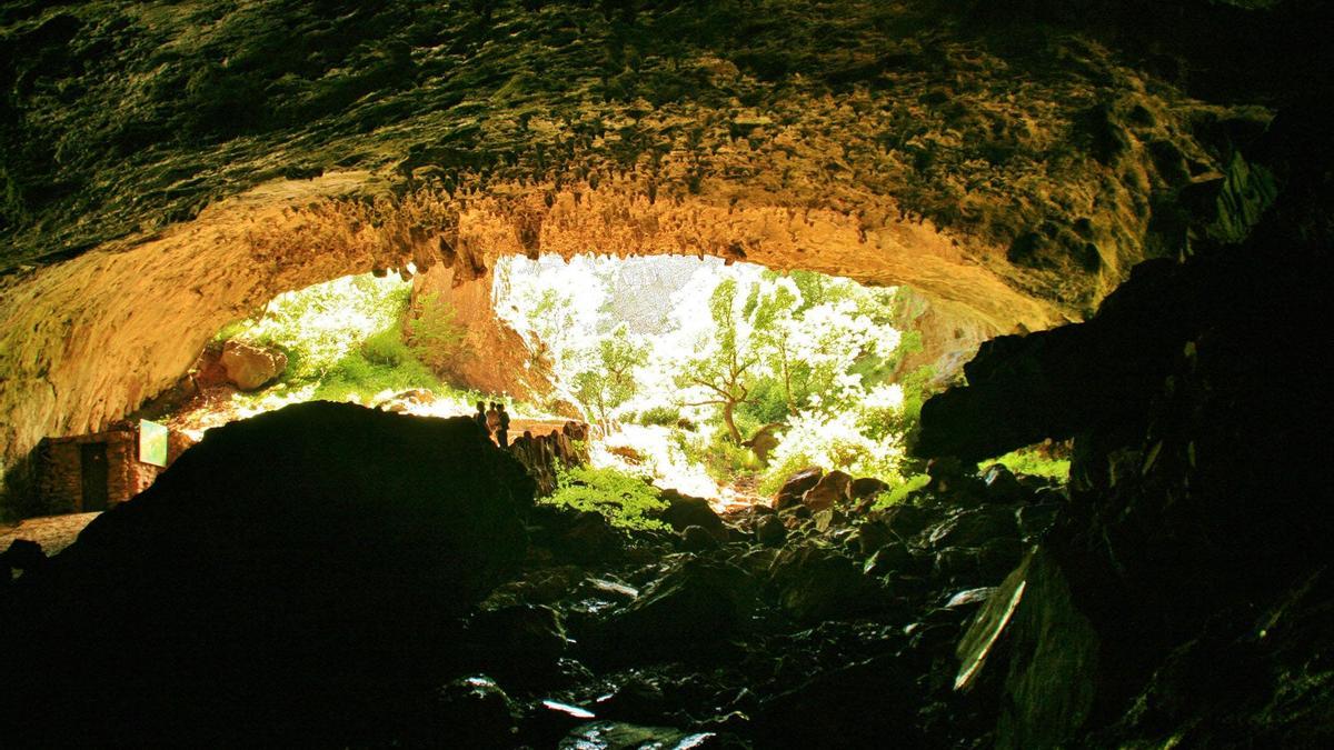 Cueva de Valporquero
