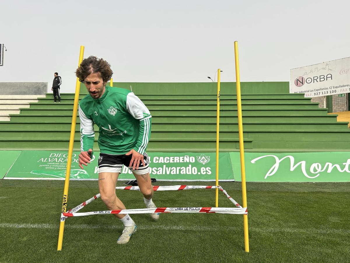 Javi Barrio, entrenándose en el Príncipe Felipe esta semana.