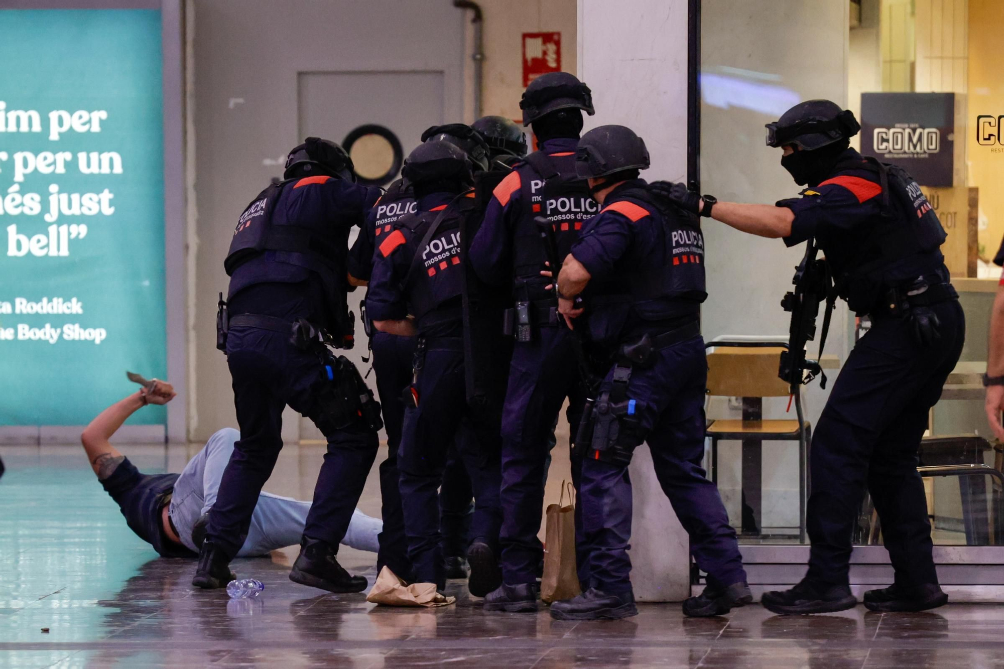 EN FOTOS | Un gran simulacre a Sants posa a prova la resposta a un atemptat terrorista