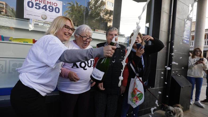 &quot;Tenía una corazonada&quot;, dice la vendedora del décimo premiado con el Gordo en Mallorca