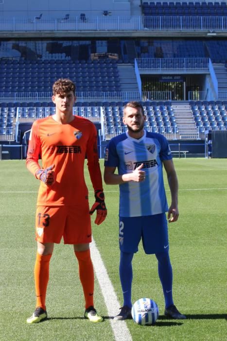 El lateral zurdo y el guardameta, presentados como nuevos jugadores del Málaga CF procedentes del SD Huesca