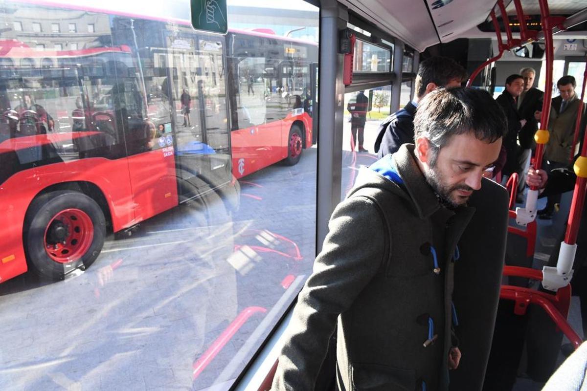 La reordenación de las líneas y el precio del billete serán algunos de los aspectos que el Concello y Tranvías negociarán "en los próximos meses" tras la finalización de la concesión.