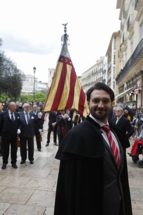 Procesión de la Senyera del Colegio del Arte Mayor de la Seda