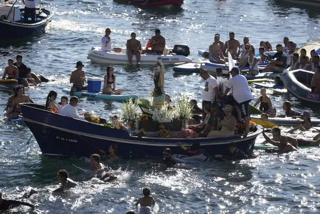 Embarcación de la Virgen del Carmen en Punta del Hidalgo