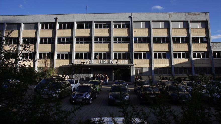 Condenan a 49 años al exprofesor del colegio Valdeluz que abusó de las niñas