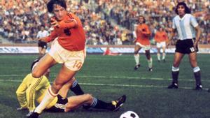 Deu anys de la mort de Johan Cruyff, Tema del Diumenge