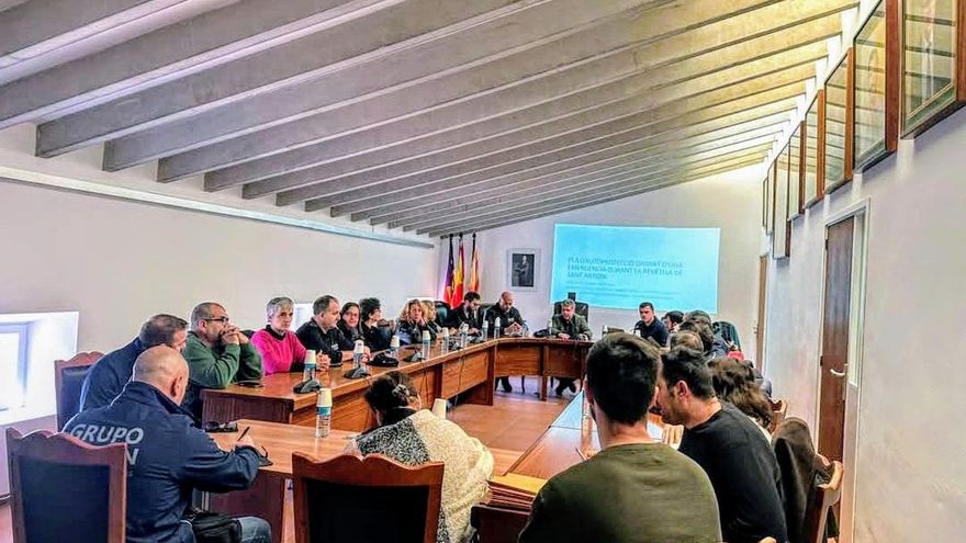 Sant Antoni 2025: El aforo de la Plaça Major de sa Pobla será de 13.600 personas y se esperan 170 &#039;foguerons&#039;