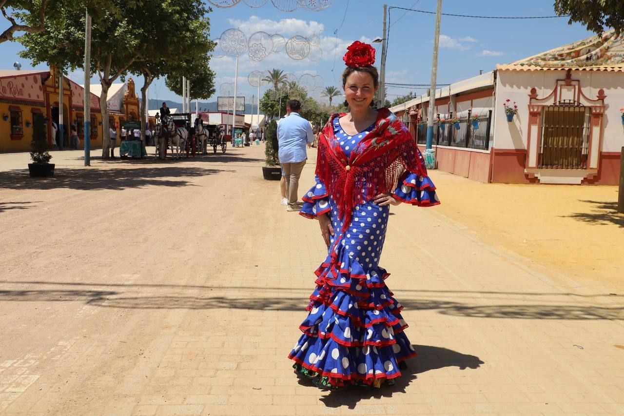 Trajes de gitana en el miércoles de Feria